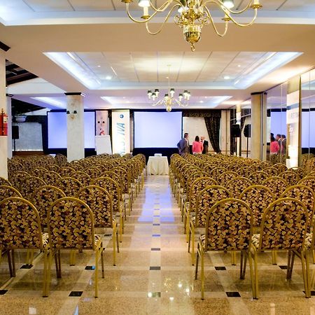 Ramada By Wyndham Buenos Aires Otel Vicente López İş olanakları fotoğraf