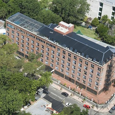 Ramada By Wyndham Buenos Aires Otel Vicente López Dış mekan fotoğraf