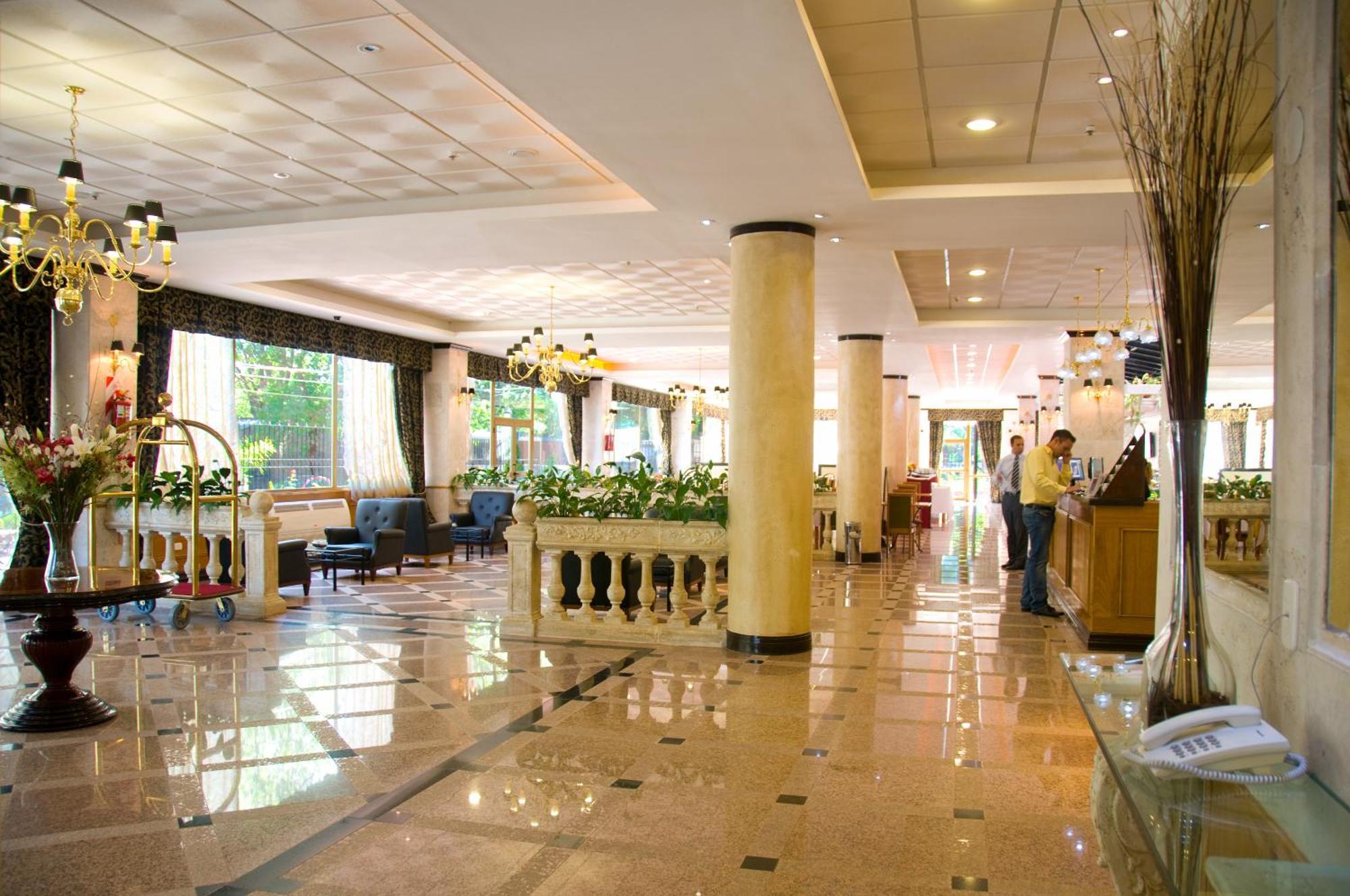 Ramada By Wyndham Buenos Aires Otel Vicente López Dış mekan fotoğraf