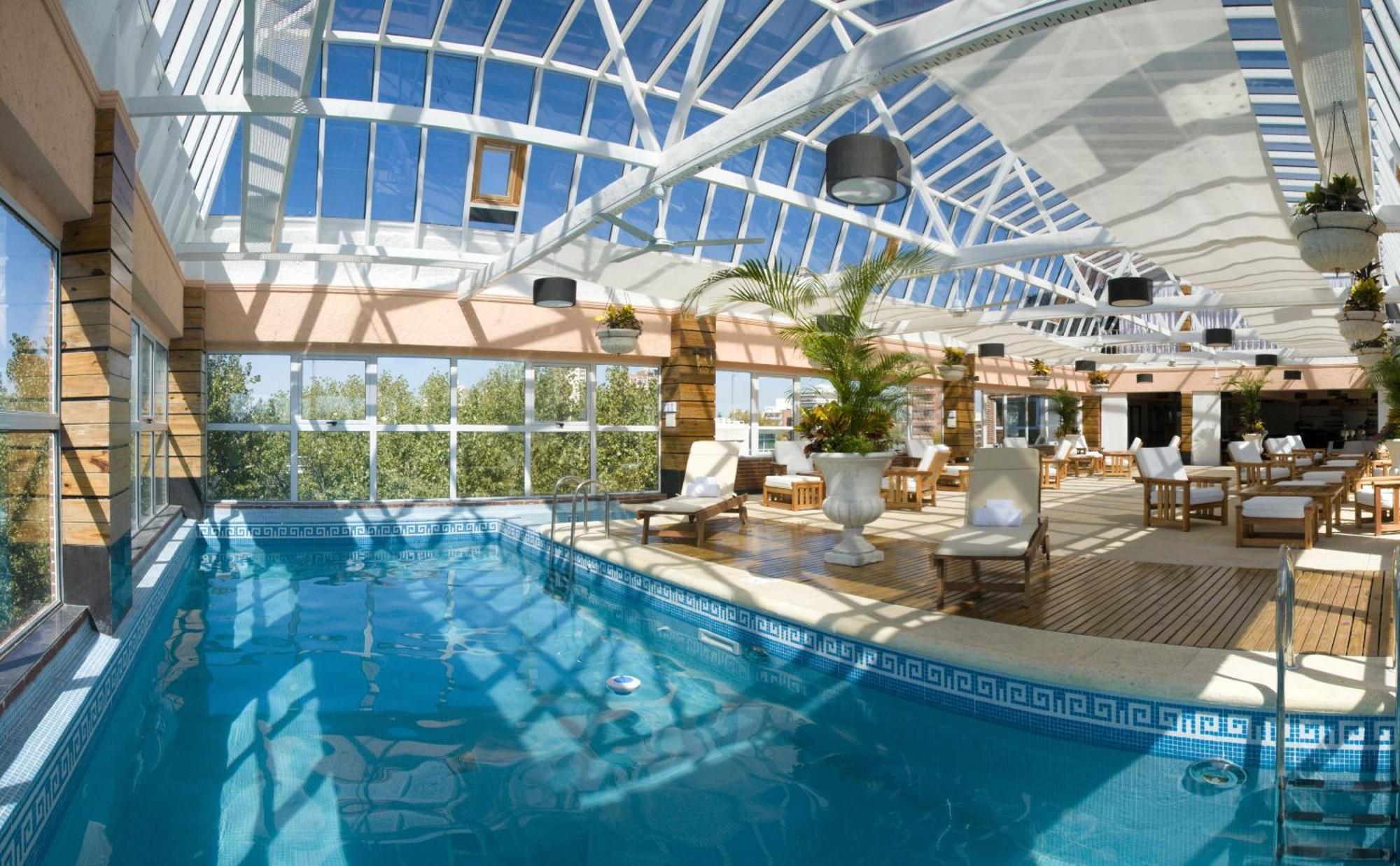 Ramada By Wyndham Buenos Aires Otel Vicente López Dış mekan fotoğraf
