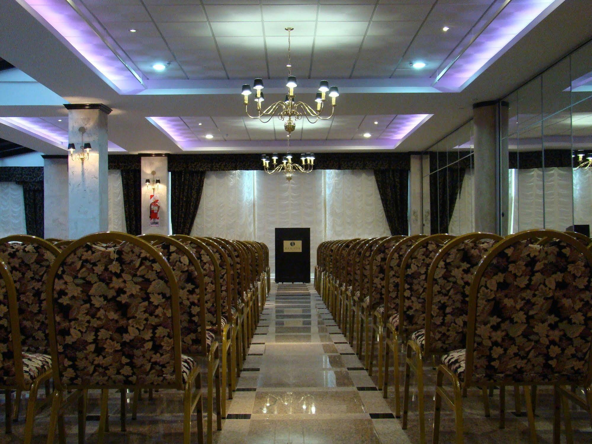 Ramada By Wyndham Buenos Aires Otel Vicente López Dış mekan fotoğraf